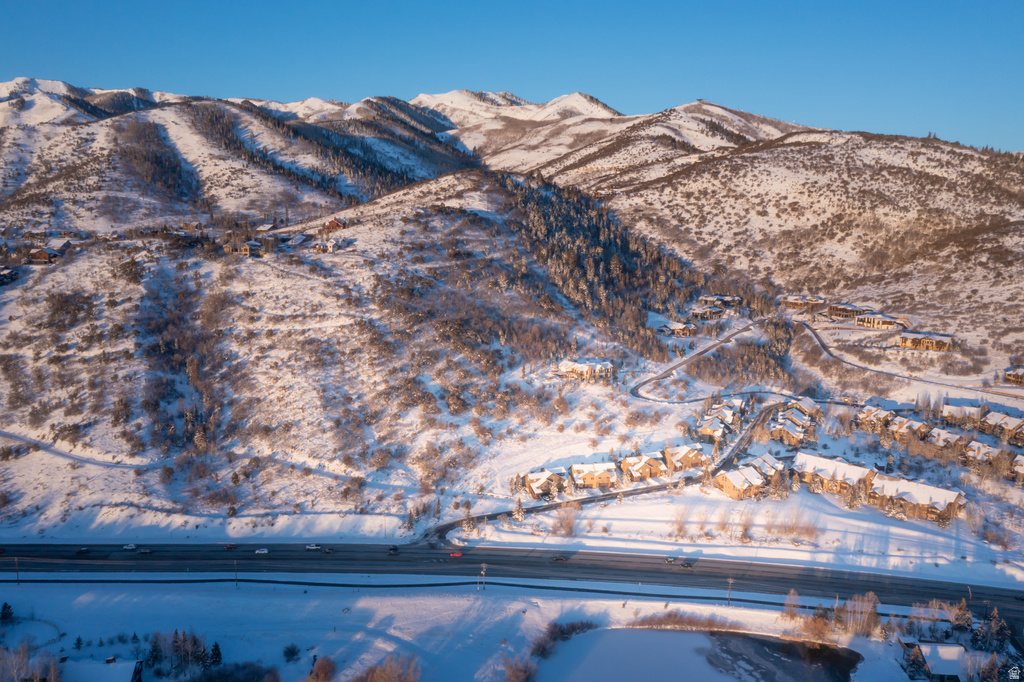 5100 COVE CANYON DR #B Park City, UT 84098