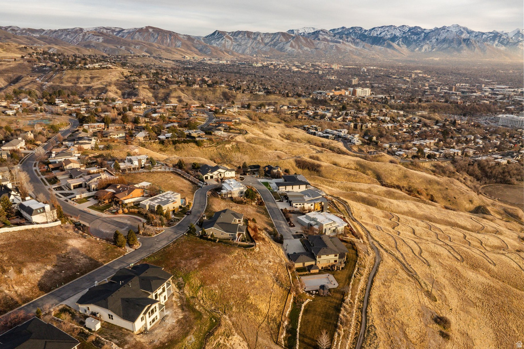 857 N SANDHURST DR Salt Lake City, UT 84103