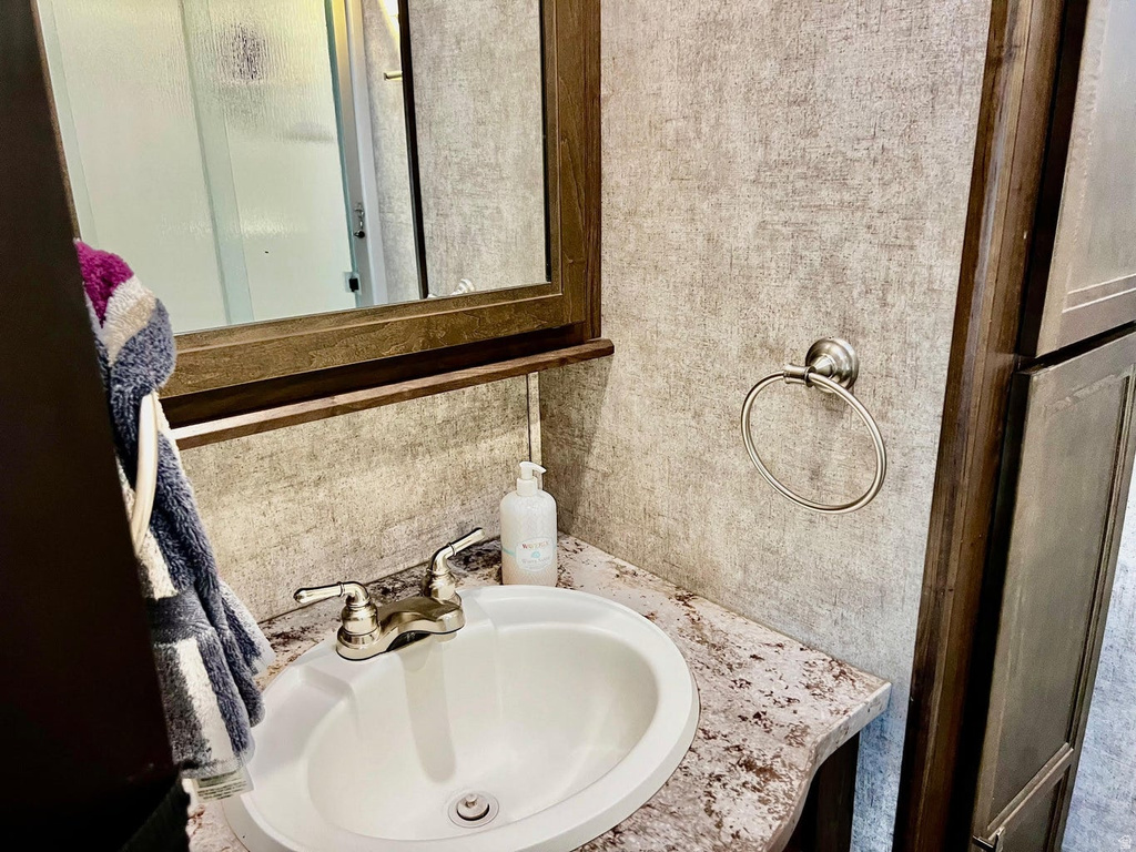 1150 W RED HILLS PKWY Washington, UT 84780