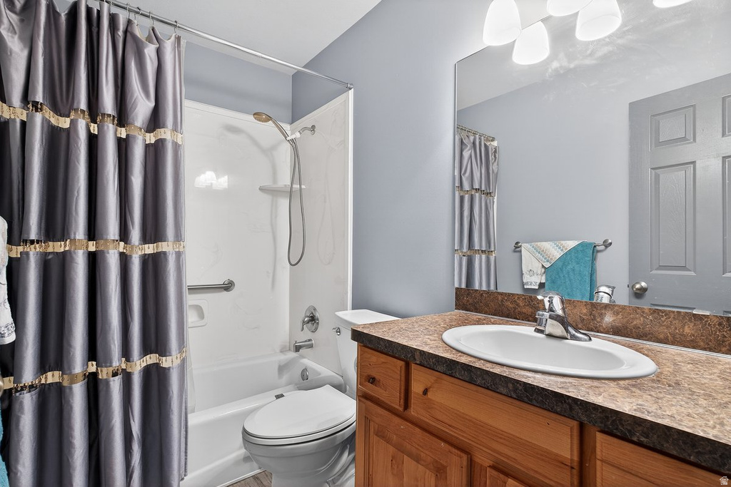 766 N STONNE LN Kaysville, UT 84037