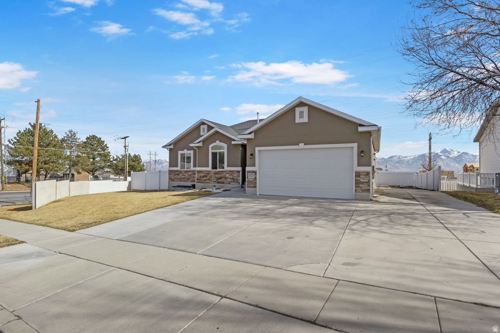 6213 S WAKEFIELD WAY West Valley City, UT 84118