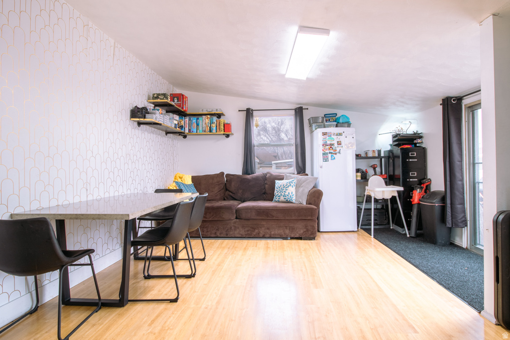 87 E PIONEER AVE Sandy, UT 84070