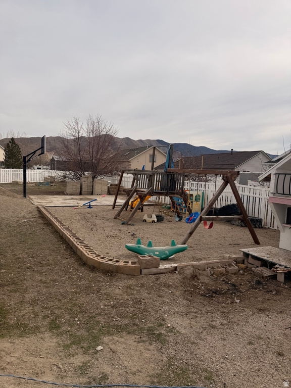 1374 E FALCON LN Eagle Mountain, UT 84005