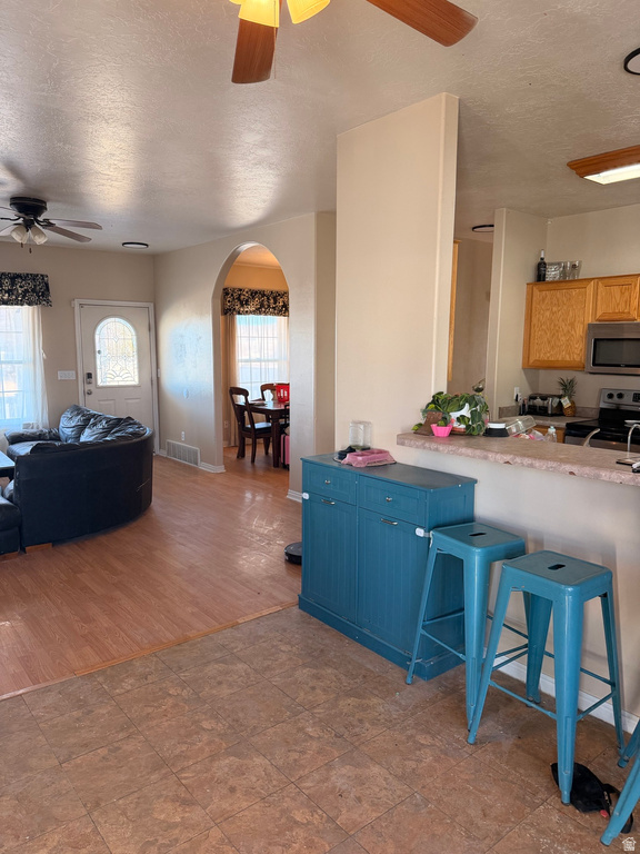 1374 E FALCON LN Eagle Mountain, UT 84005