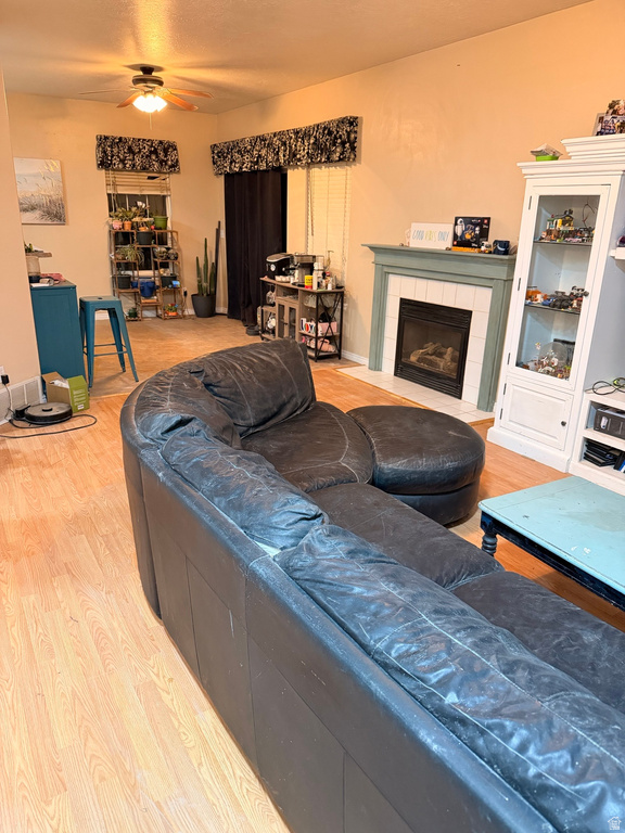 1374 E FALCON LN Eagle Mountain, UT 84005