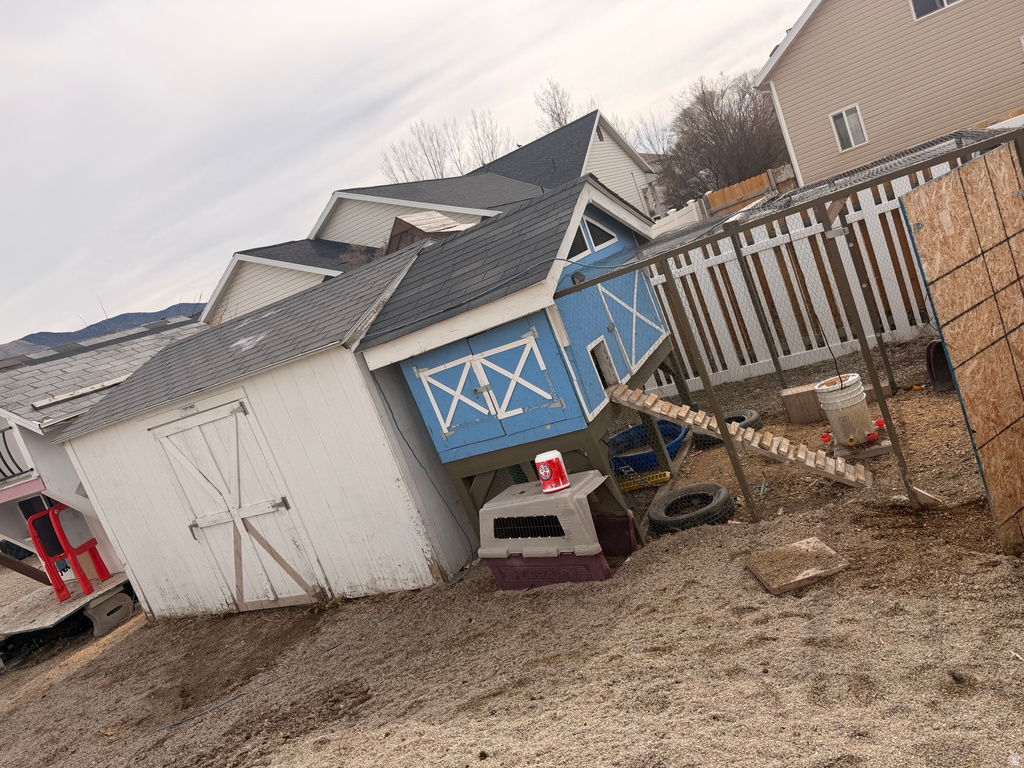 1374 E FALCON LN Eagle Mountain, UT 84005