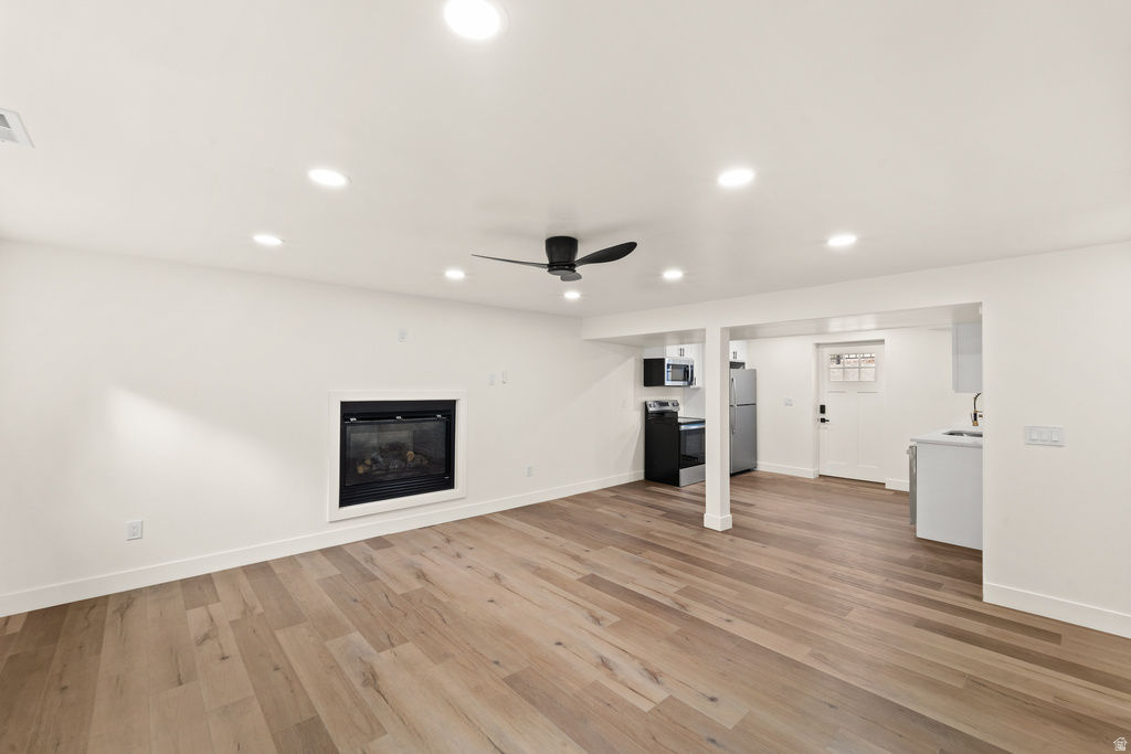 9073 S ELMHEARST DR West Jordan, UT 84088