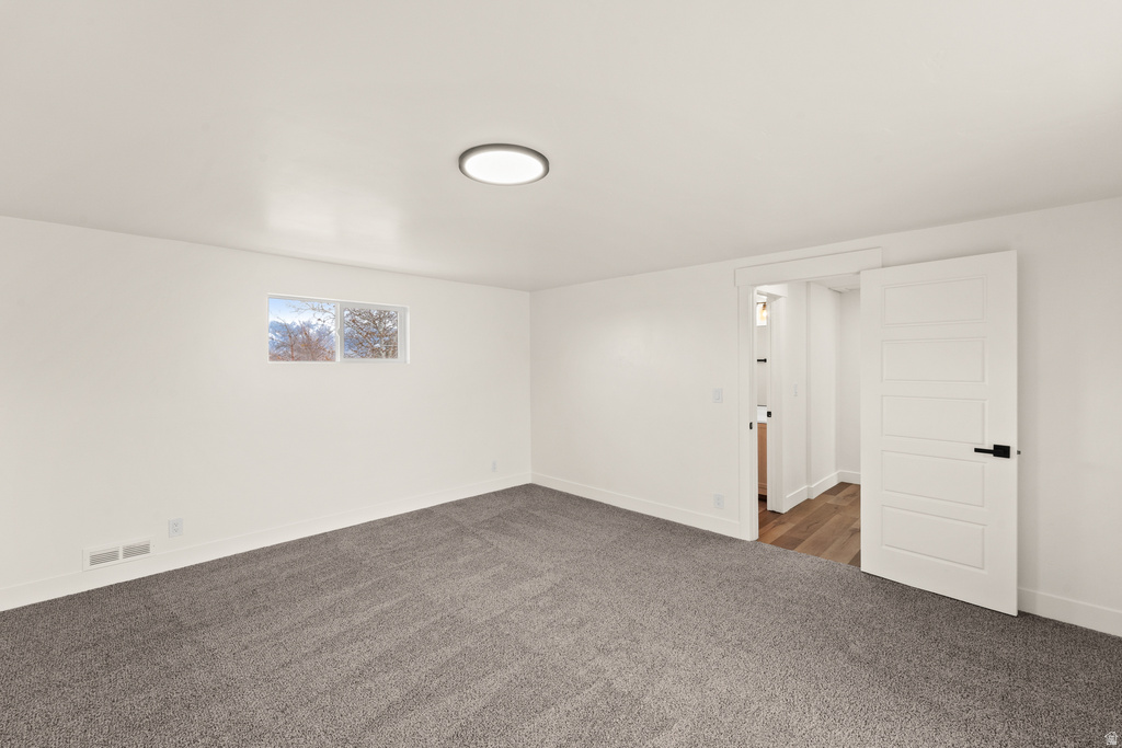 9073 S ELMHEARST DR West Jordan, UT 84088