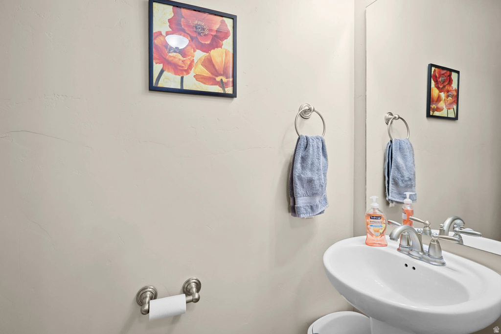 332 W 700 N Santaquin, UT 84655