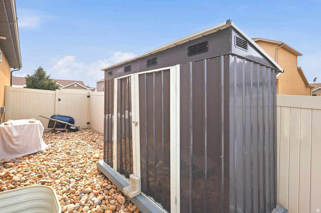 332 W 700 N Santaquin, UT 84655