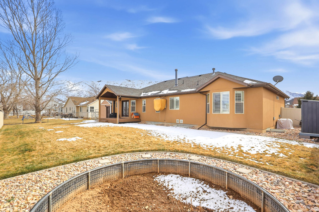332 W 700 N Santaquin, UT 84655