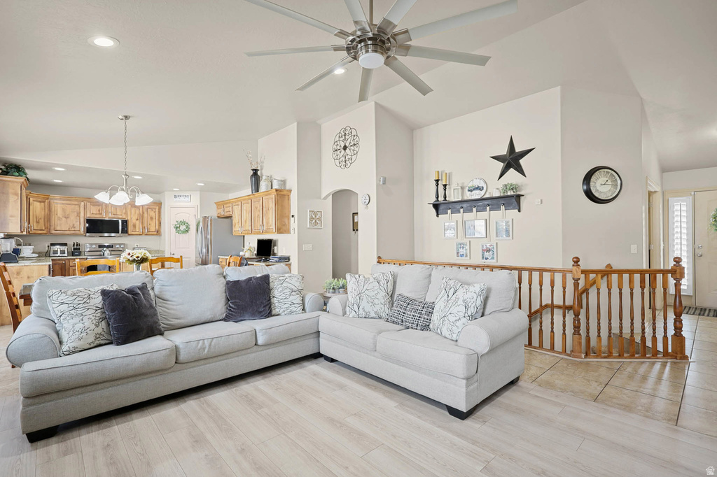 332 W 700 N Santaquin, UT 84655