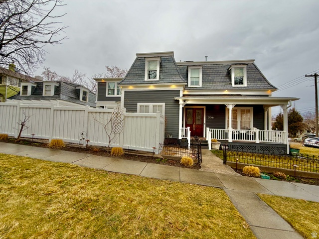 206 N E STREET Salt Lake City, UT 84103