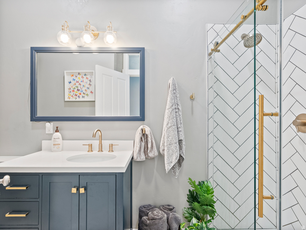 206 N E STREET Salt Lake City, UT 84103