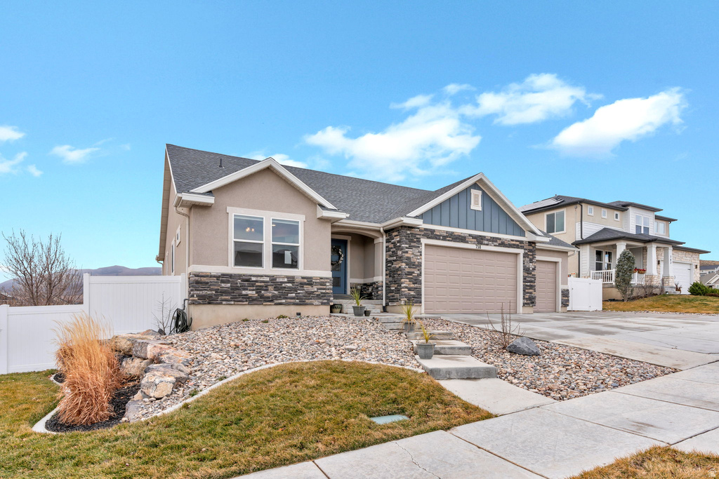 758 N PINNACLE LN Saratoga Springs, UT 84045