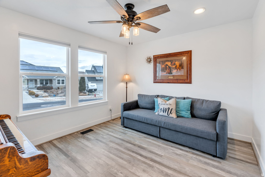 758 N PINNACLE LN Saratoga Springs, UT 84045