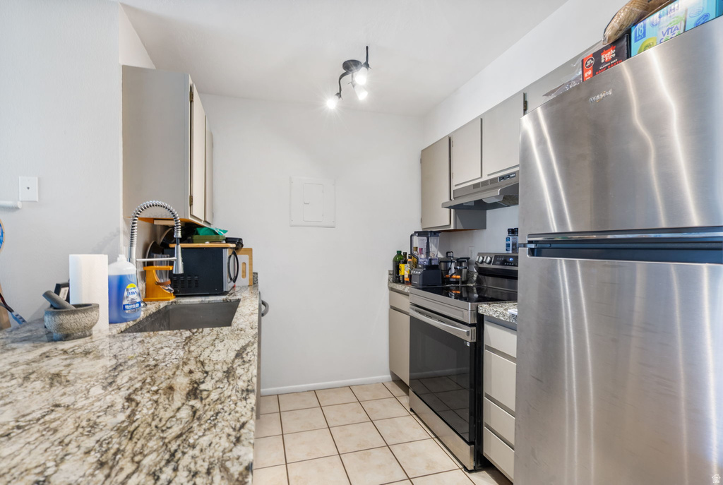 1228 E WATERSIDE CV #12 Cottonwood Heights, UT 84047