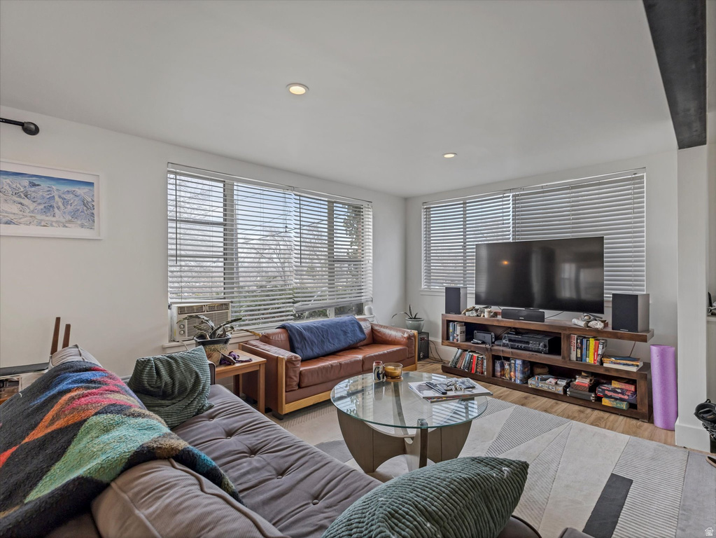 517 N WEST CAPITOL ST Salt Lake City, UT 84103