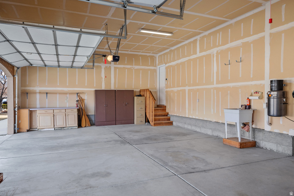 2901 W TABLE ROCK DR Taylorsville, UT 84129