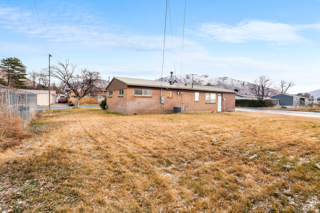 942 SAGE CREEK CIR Springville, UT 84663