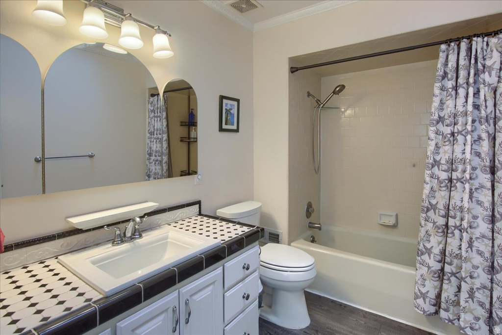 1147 EASTRIDGE DR Logan, UT 84321