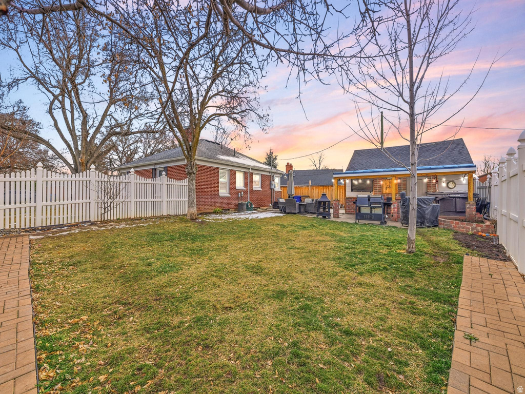 2177 E MABEY DR Salt Lake City, UT 84109