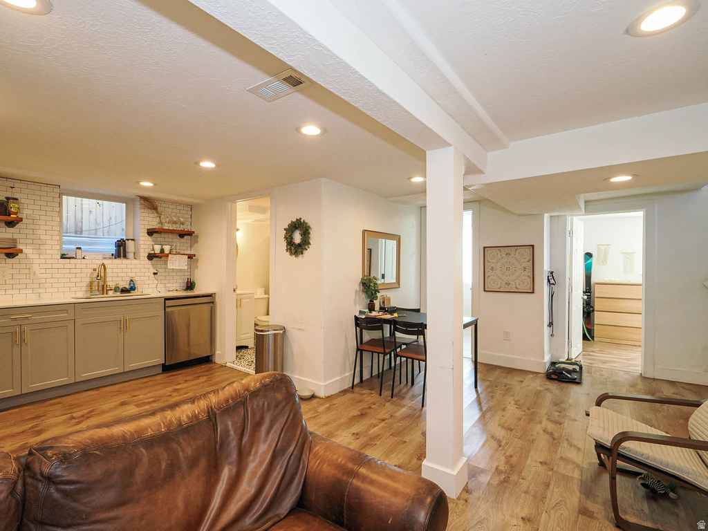 720 E SPRING VIEW DR Salt Lake City, UT 84106