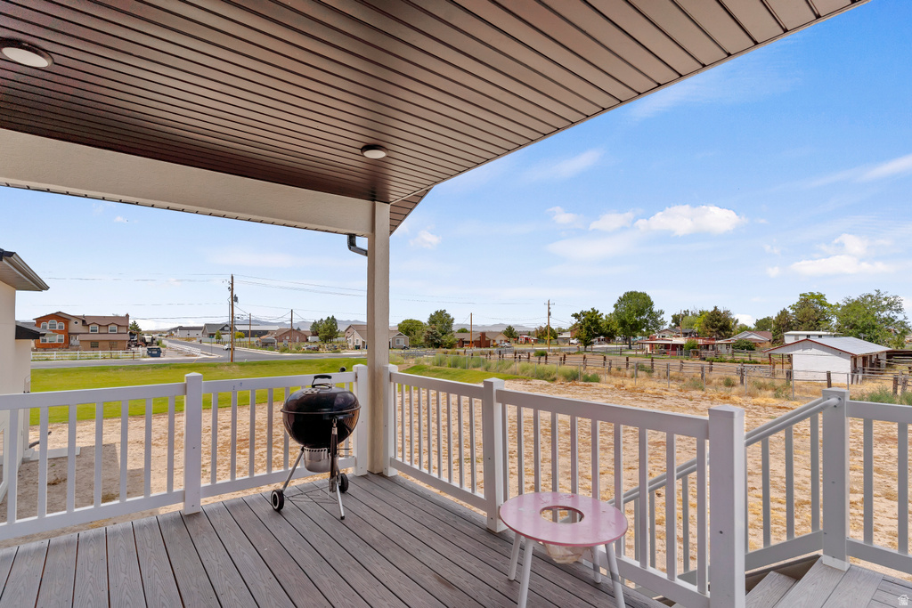 5478 W 3750 S Hooper, UT 84315