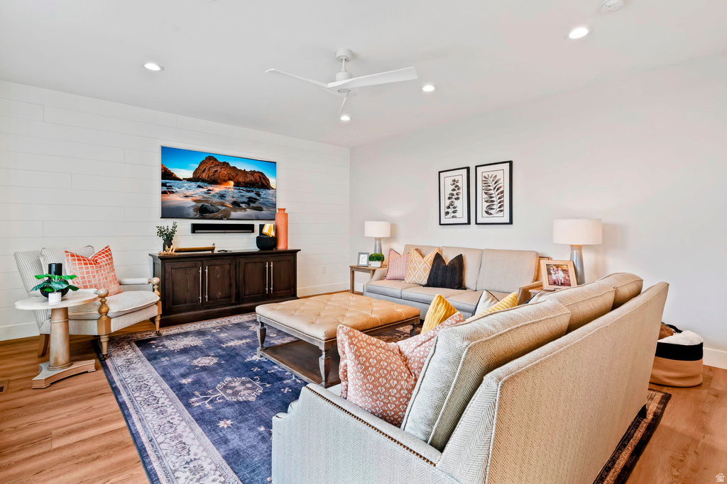 141 W GAILEY LN Kaysville, UT 84037