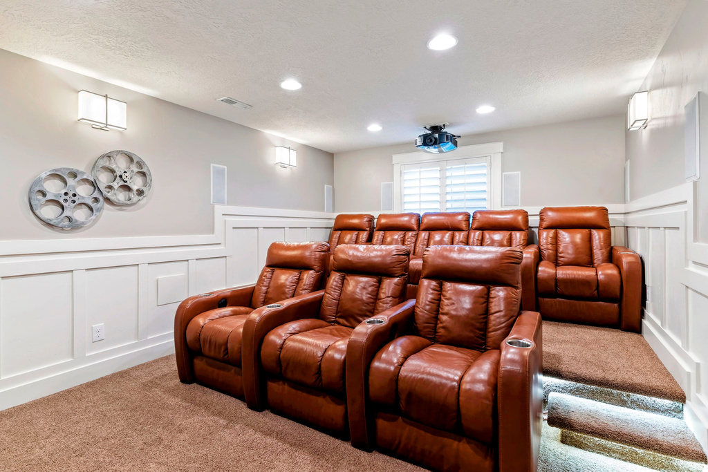 141 W GAILEY LN Kaysville, UT 84037