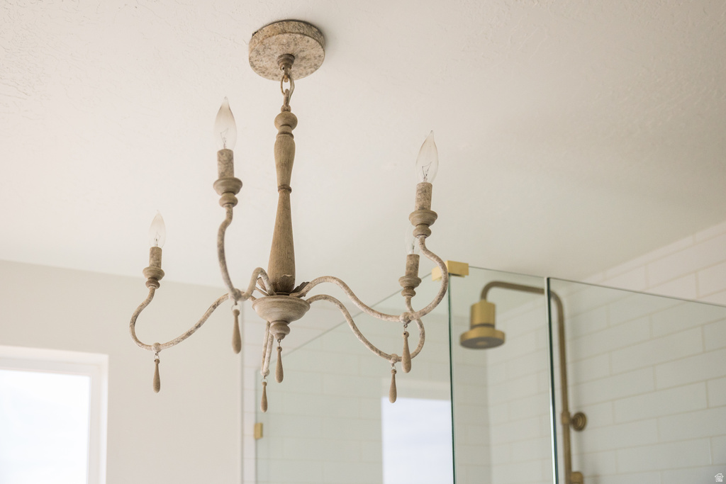 8356 N 9750 E Lapoint, UT 84039