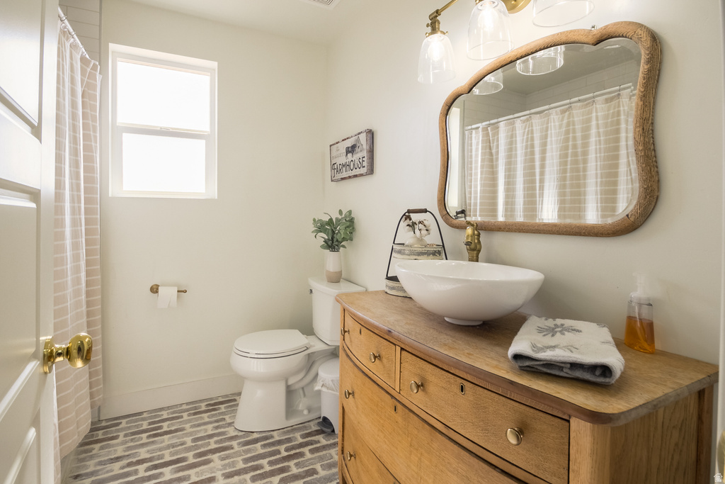 8356 N 9750 E Lapoint, UT 84039