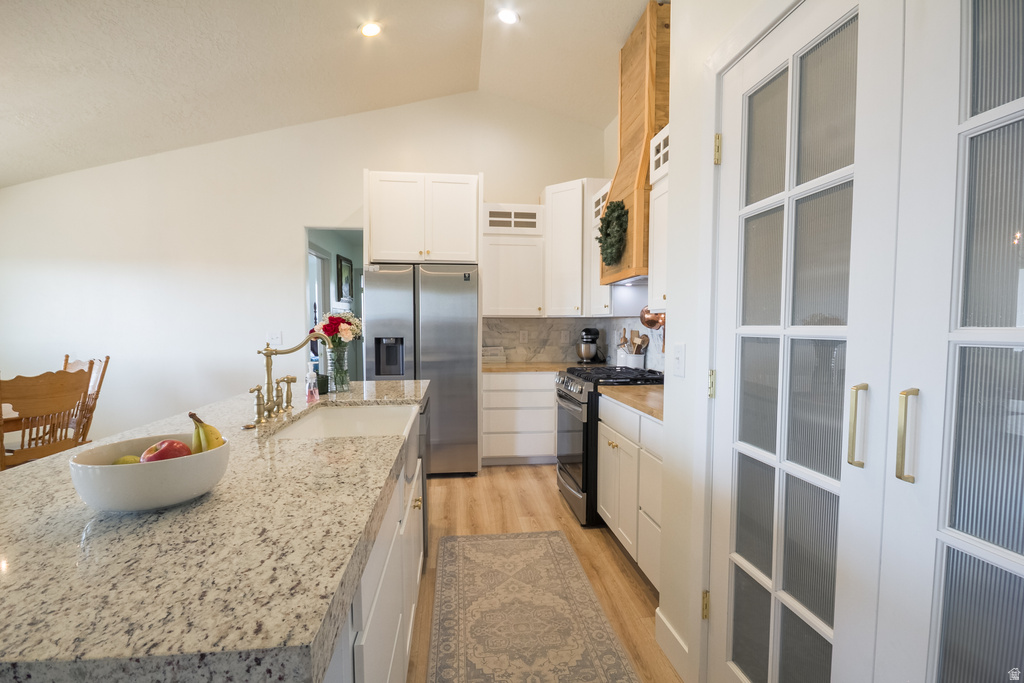 8356 N 9750 E Lapoint, UT 84039