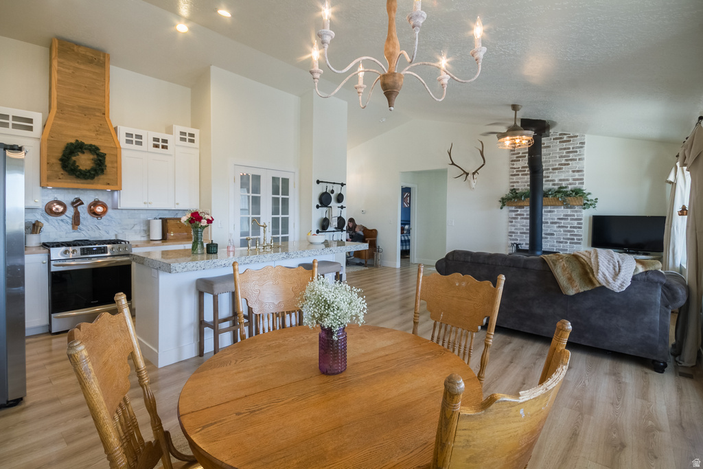 8356 N 9750 E Lapoint, UT 84039