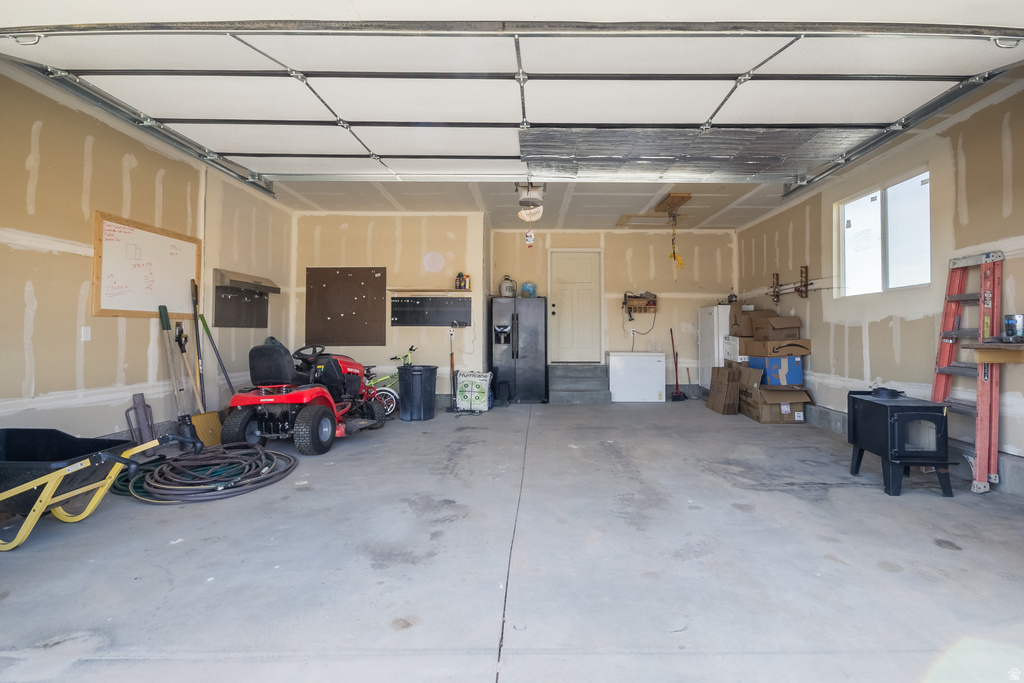 8356 N 9750 E Lapoint, UT 84039