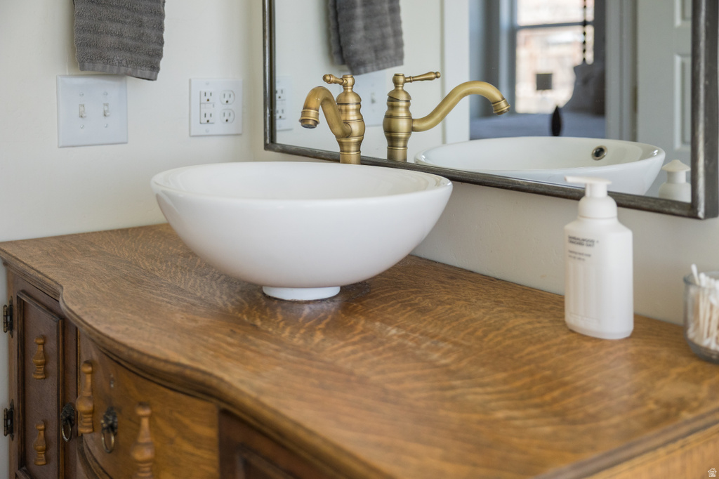 8356 N 9750 E Lapoint, UT 84039