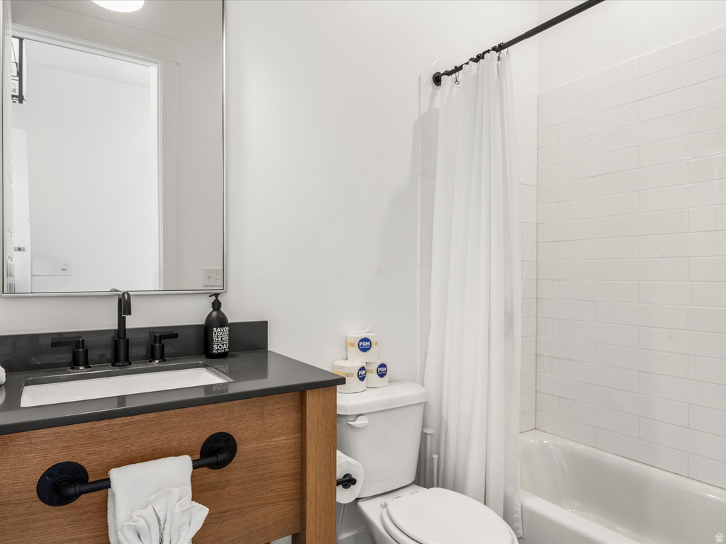 243 HAWKSBEARD CIR Fish Haven, ID 83287