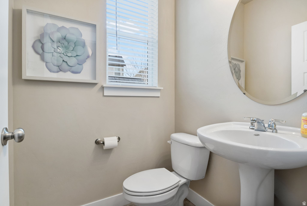 6891 S SUZANNE DR Midvale, UT 84047