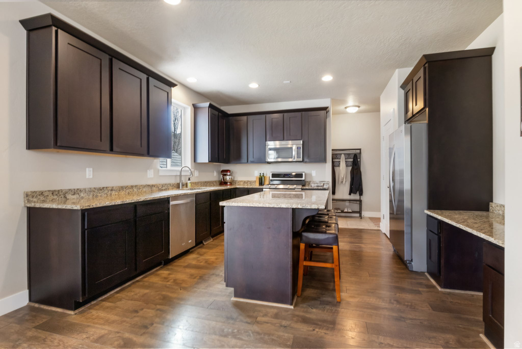 6891 S SUZANNE DR Midvale, UT 84047