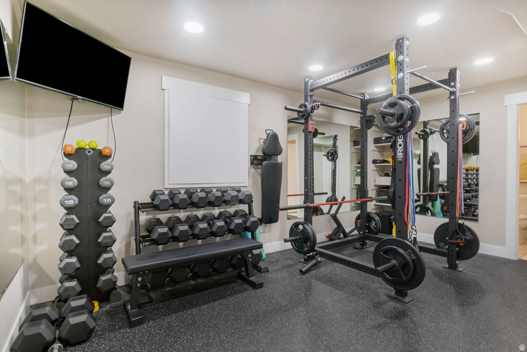 6891 S SUZANNE DR Midvale, UT 84047