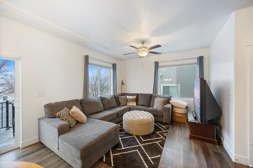 855 N GLENEAGLES CT Tooele, UT 84074