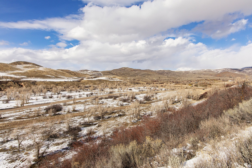 6363  WILLOW CREEK RD Mountain Green, UT 84050