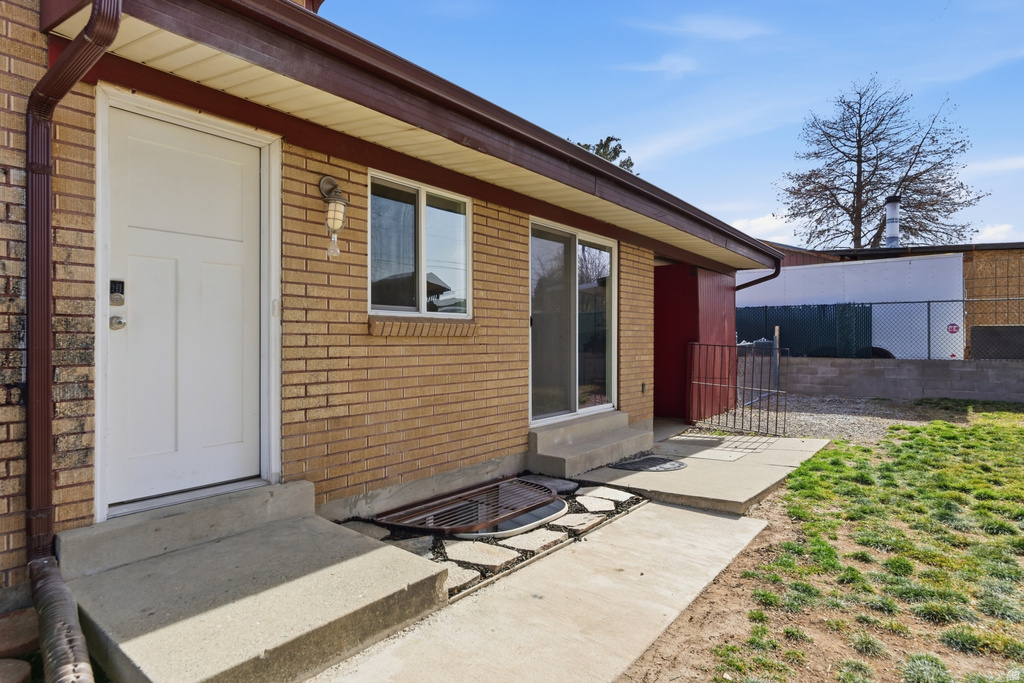 4332 S 4710 W West Valley City, UT 84120