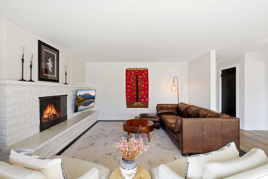 683 E 100 N Bountiful, UT 84010