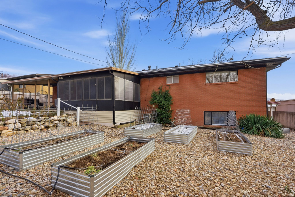 683 E 100 N Bountiful, UT 84010