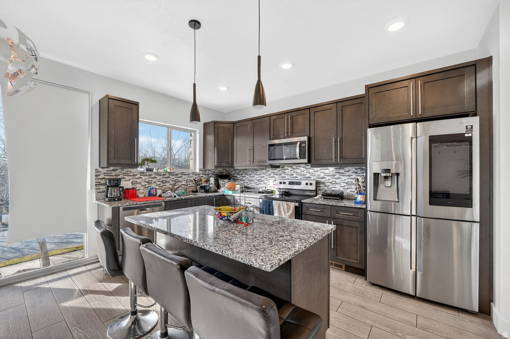 127 W HARVEST VILLAGE LN Saratoga Springs, UT 84045