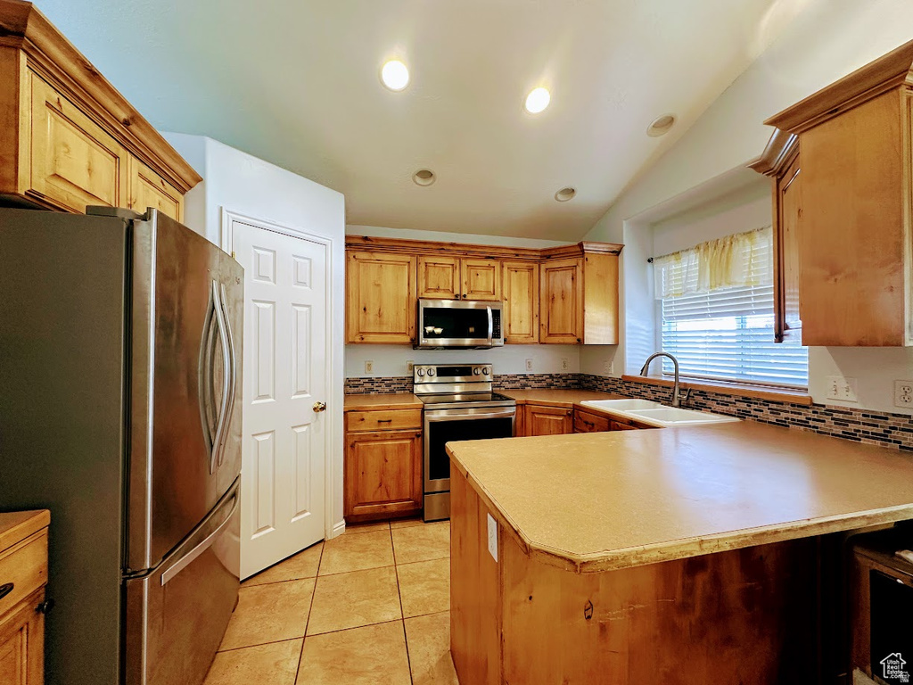 1964 E 7550 S South Weber, UT 84405