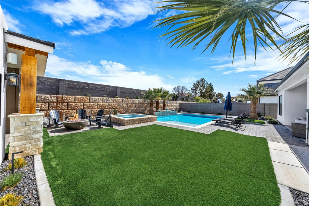 2909 S KATE LN Washington, UT 84780