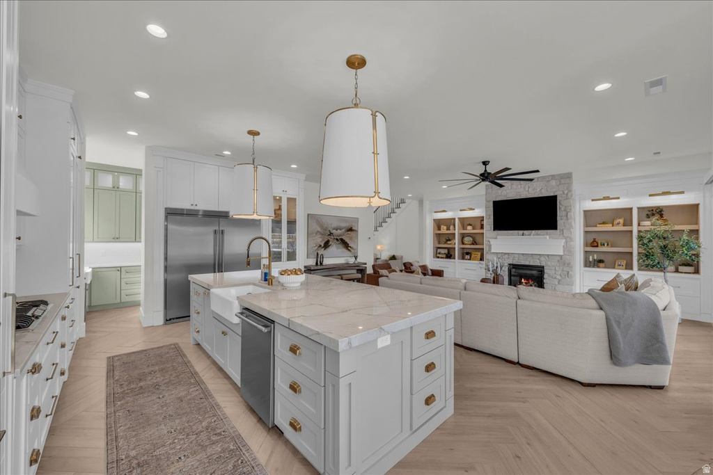 2909 S KATE LN Washington, UT 84780