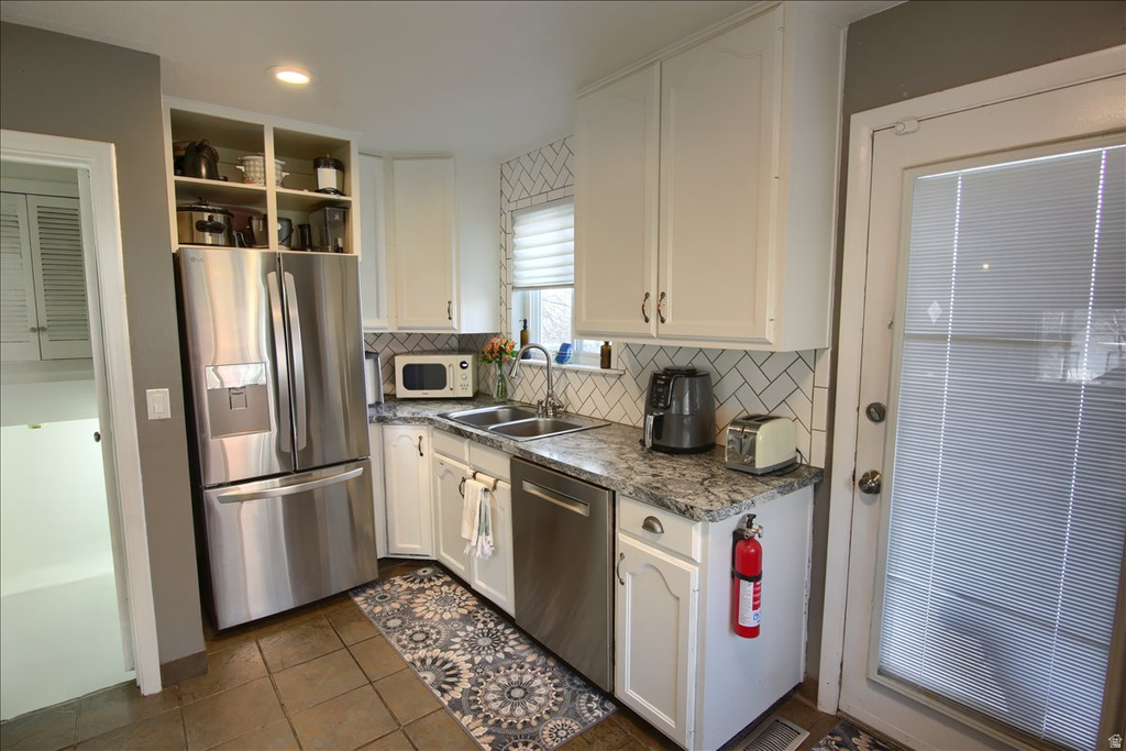 1670 SWAN ST Ogden, UT 84401